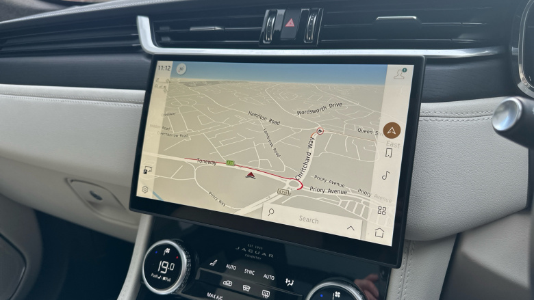 Jaguar F-Pace 2.0 D200 R-Dynamic HSE Black 5dr Auto AWD Diesel Estate